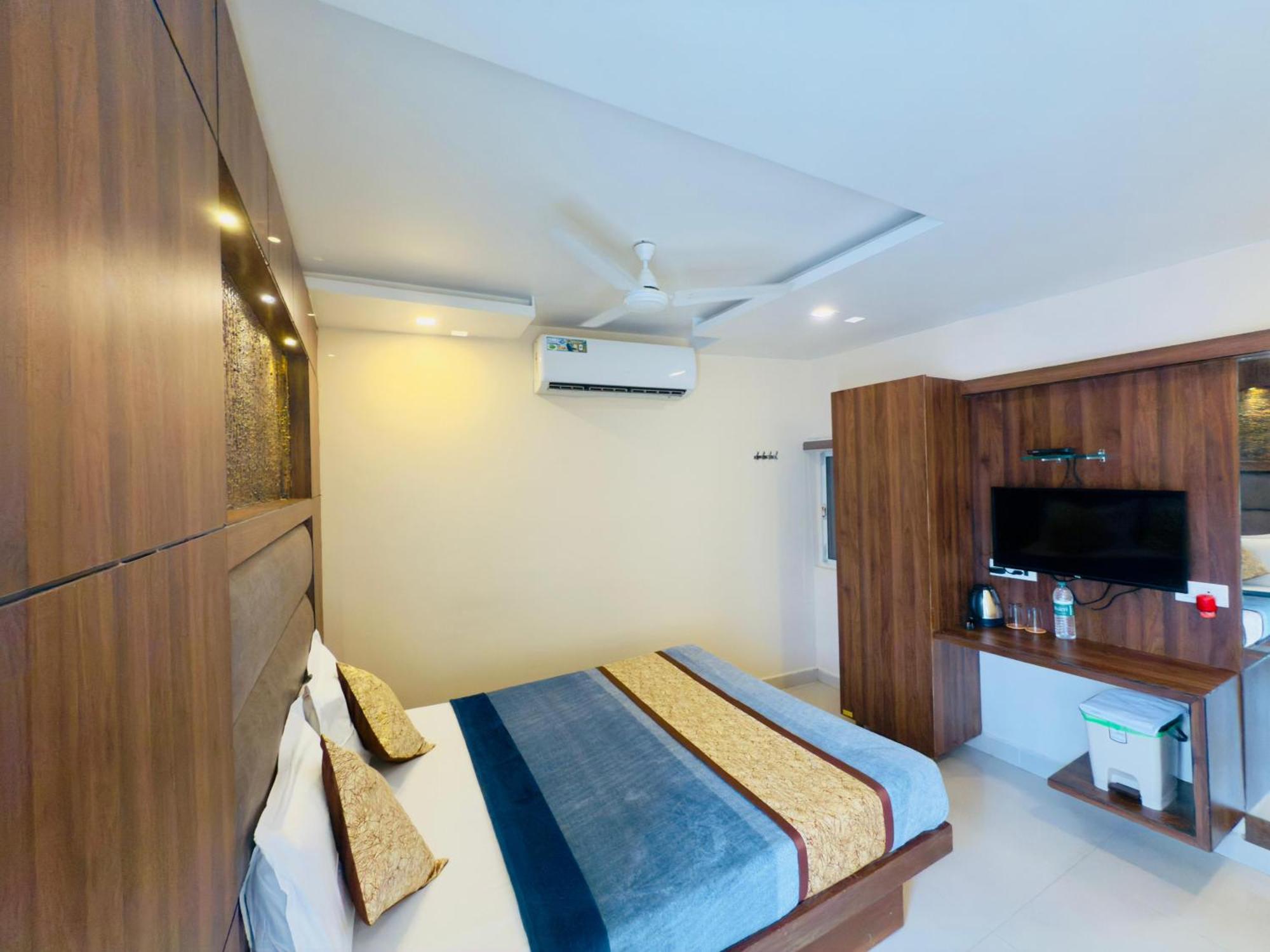 The Hydel Park - Business Class Hotel - Near Central Railway Station Ченнаи Экстерьер фото
