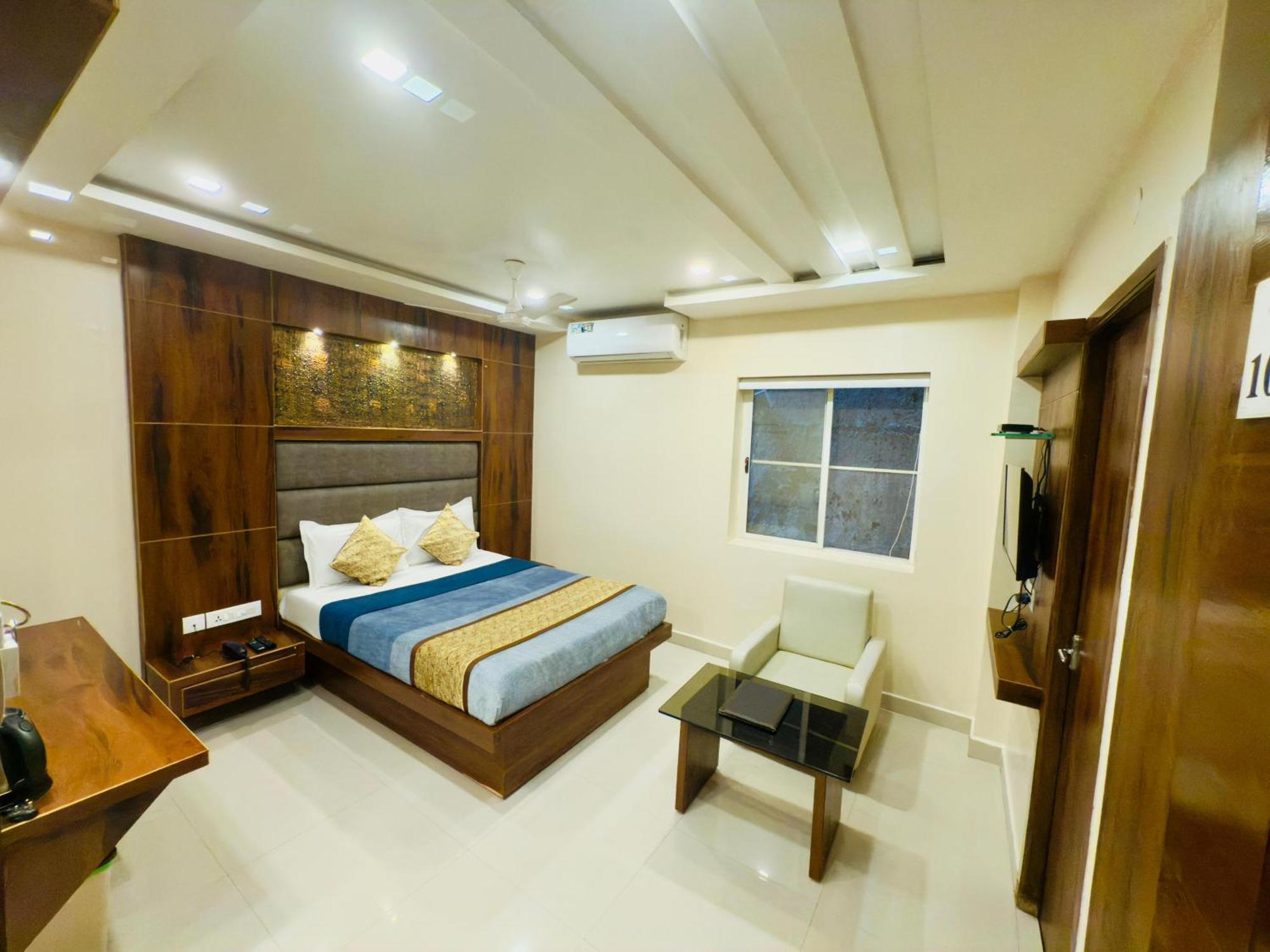 The Hydel Park - Business Class Hotel - Near Central Railway Station Ченнаи Экстерьер фото