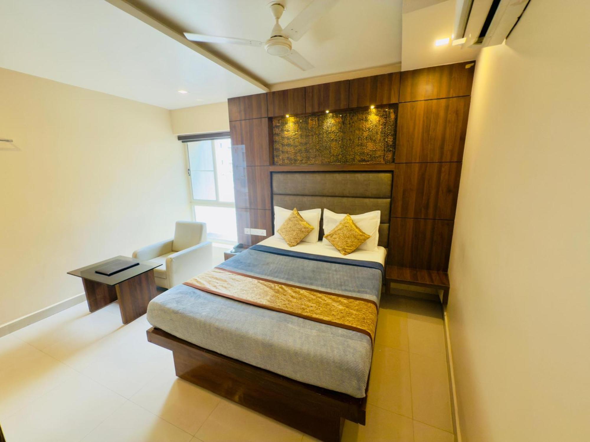 The Hydel Park - Business Class Hotel - Near Central Railway Station Ченнаи Экстерьер фото