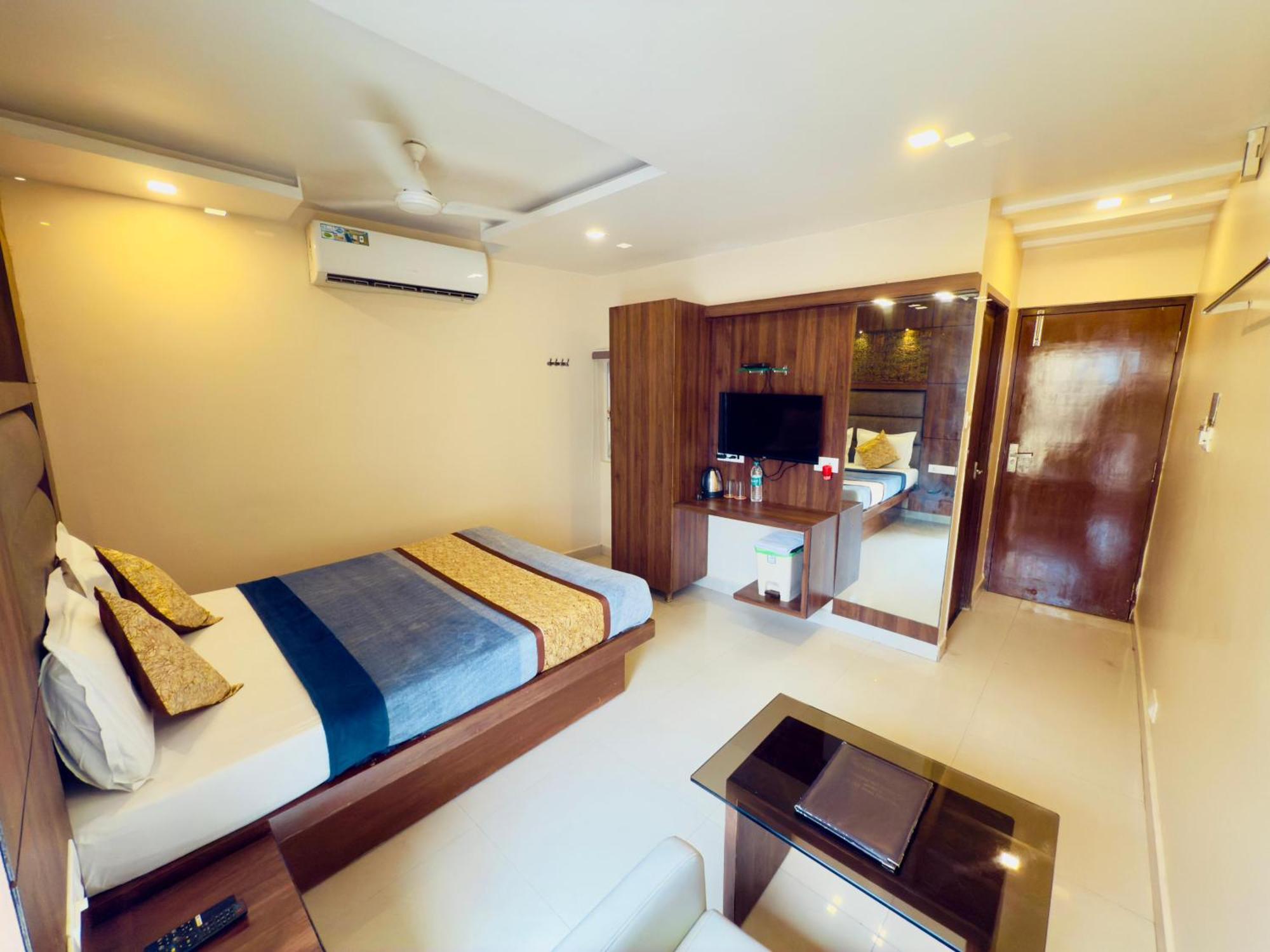 The Hydel Park - Business Class Hotel - Near Central Railway Station Ченнаи Экстерьер фото
